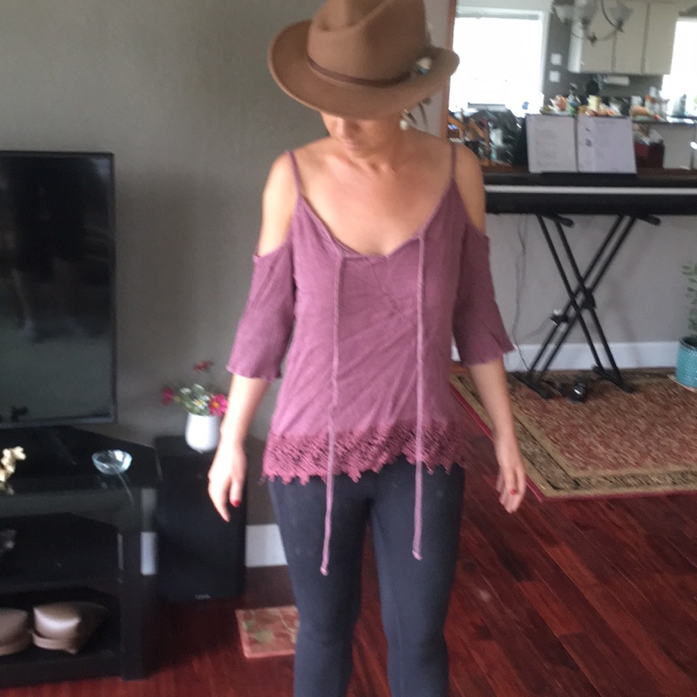 Beautiful purple top size S